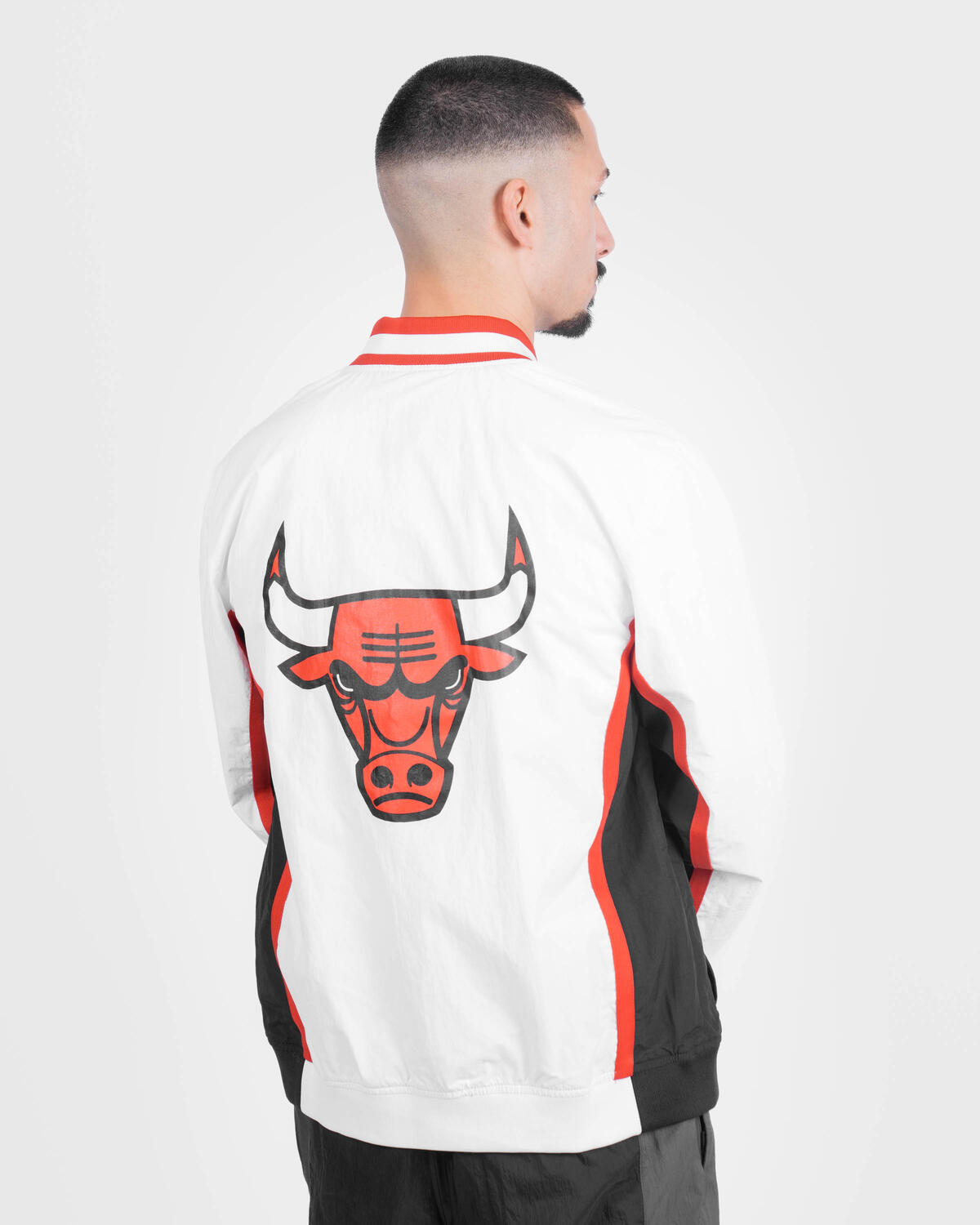 Mitchell and ness chicago outlet bulls warm up jacket